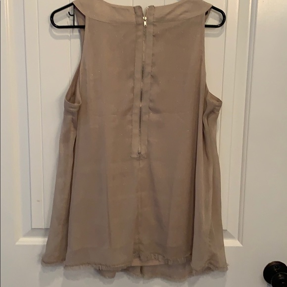 Eci New York rosette dressy tank top layered - Picture 4 of 10